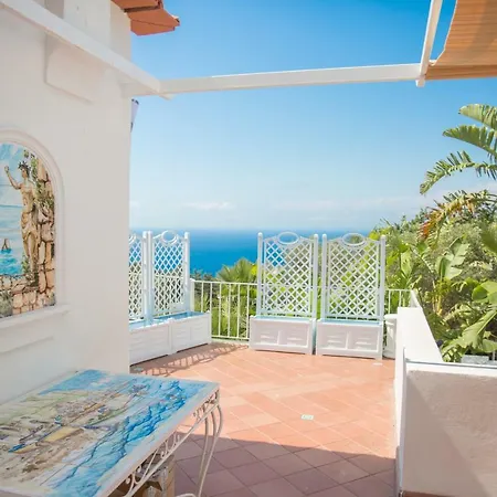Capri Blue “le Tre Monelle” Anacapri (Isola di Capri)